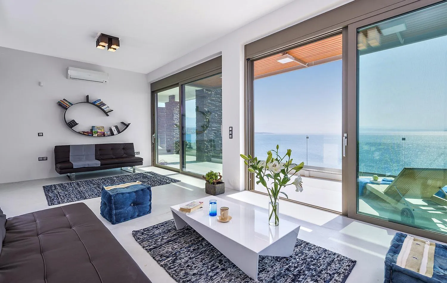 Luxury Seafront Design Villa Akrotiri Tersanas 0*,