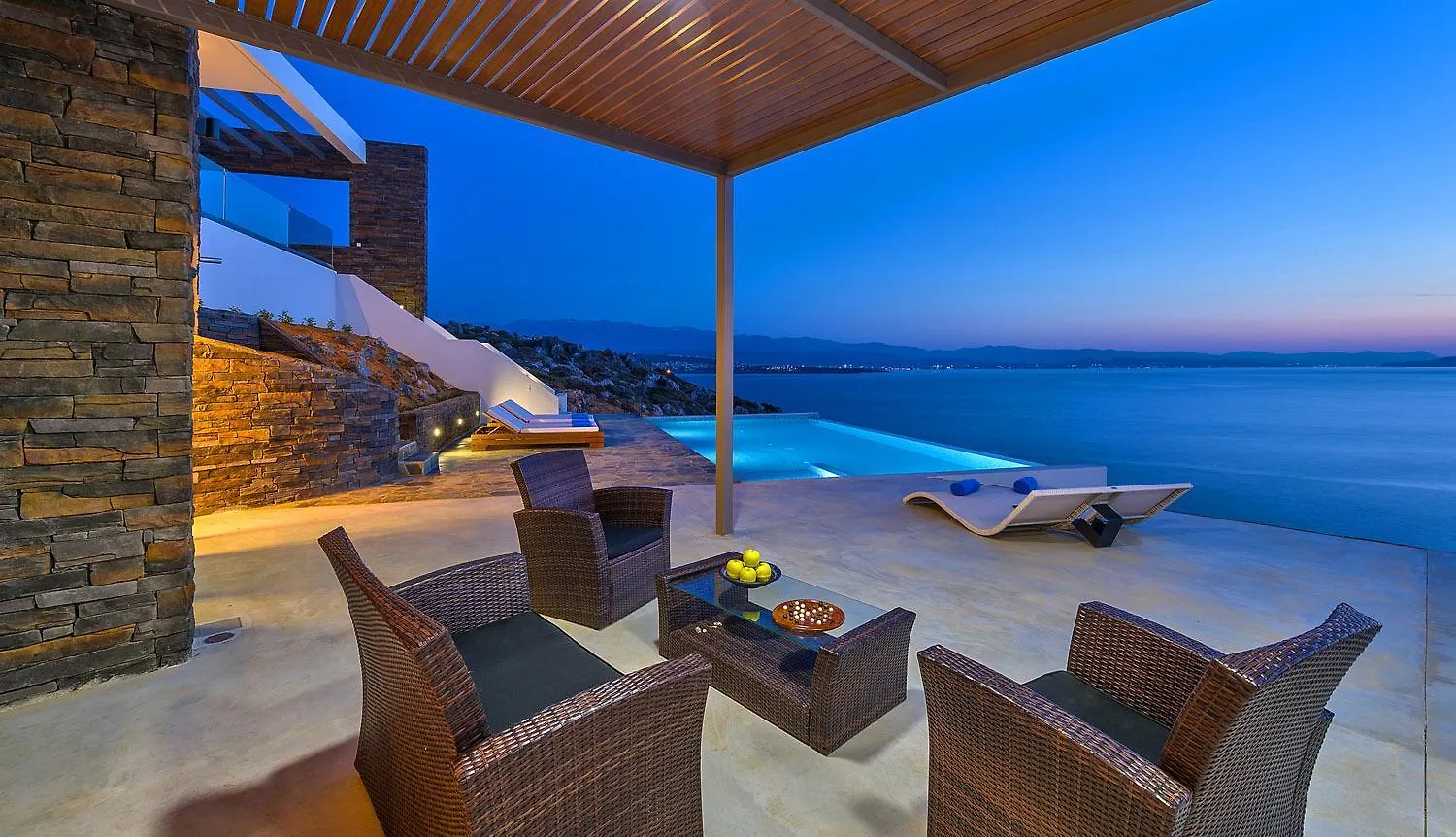Luxury Seafront Design Villa Akrotiri Tersanas 0*,